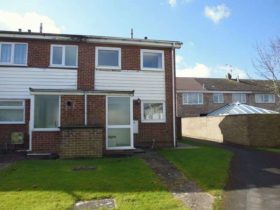 2 bedroom Semi-Detached to rent